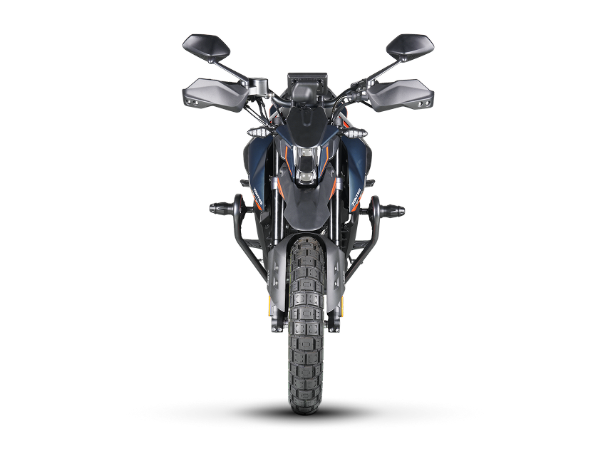 Zontes motos en Argentina - Moto Zontes 200U frontal con diseño simétrico y conjunto delantero de líneas deportivas. Zontes motos en Argentina - Zontes 200U de frente con rueda delantera centrada, espejos altos y óptica vertical angulosa.