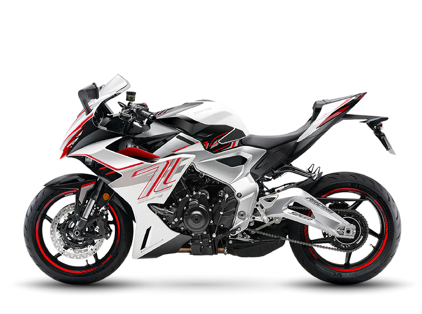 Zontes motos en Argentina - Zontes 703RR con perfil completo, lineas filosas y una imagen pensada para una conduccion de estilo sport. Zontes motos en Argentina - Zontes 703RR blanca con detalles rojos, carenado integral y una postura lateral de fuerte caracter deportivo.