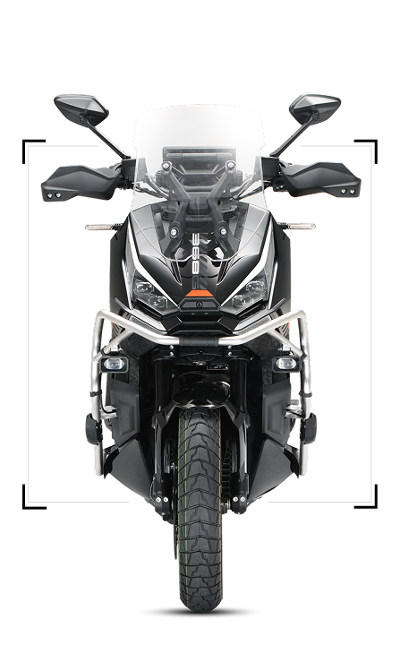 Zontes motos Argentina - 368G ETC negra de frente con parabrisas y defensas metálicas